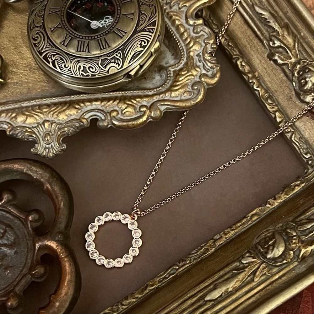 KATE SPADE • Rose Gold Full Circle Crystal Pendant Necklace - Picture 5 of 5